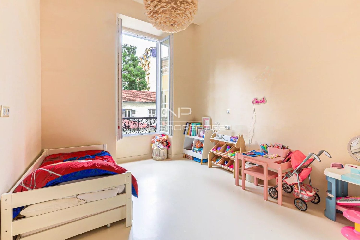 Property photo in Carre d'Or