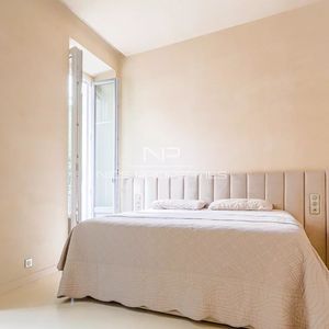 Property in Carre d'Or