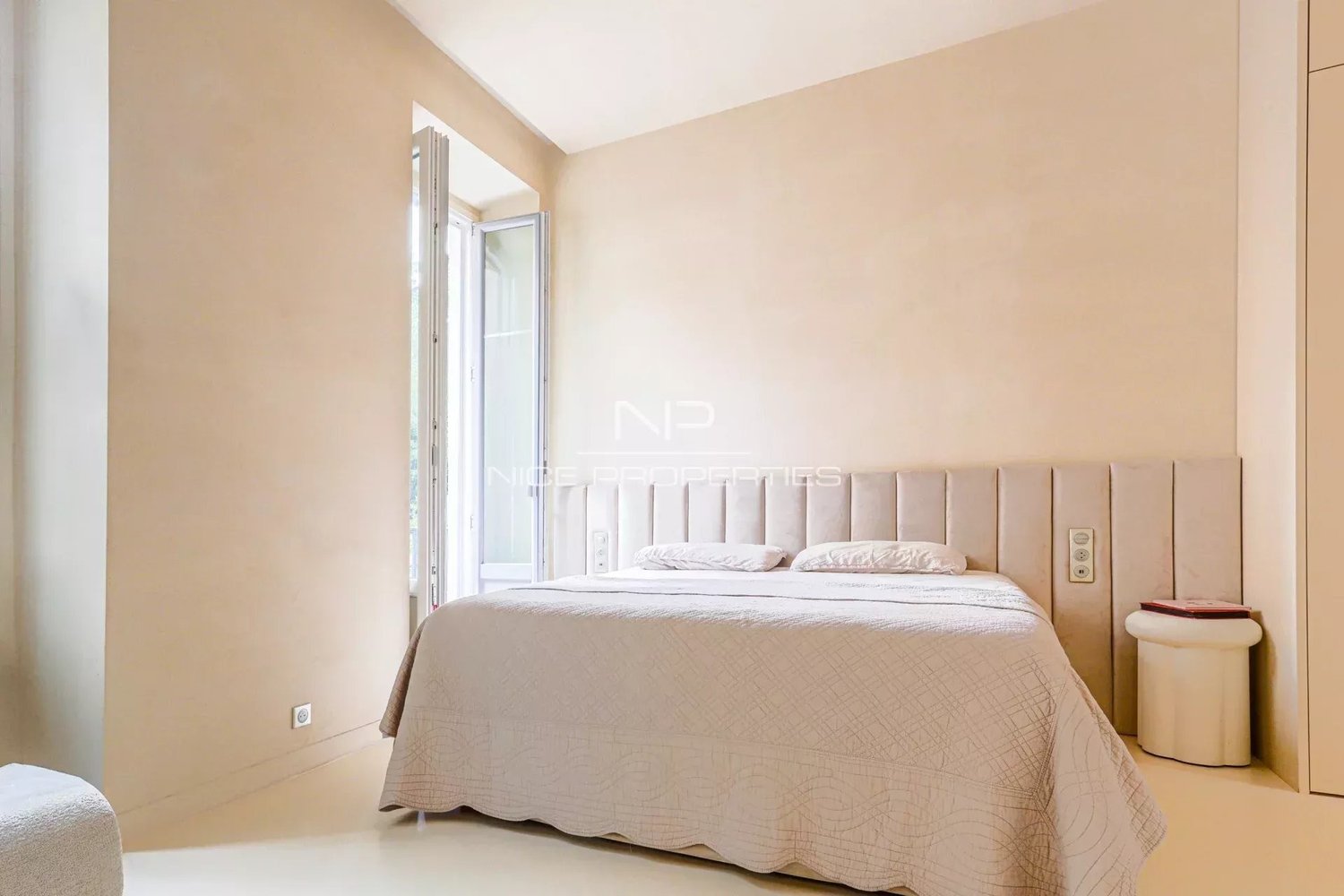 Property photo in Carre d'Or