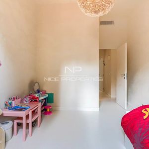 Property in Carre d'Or