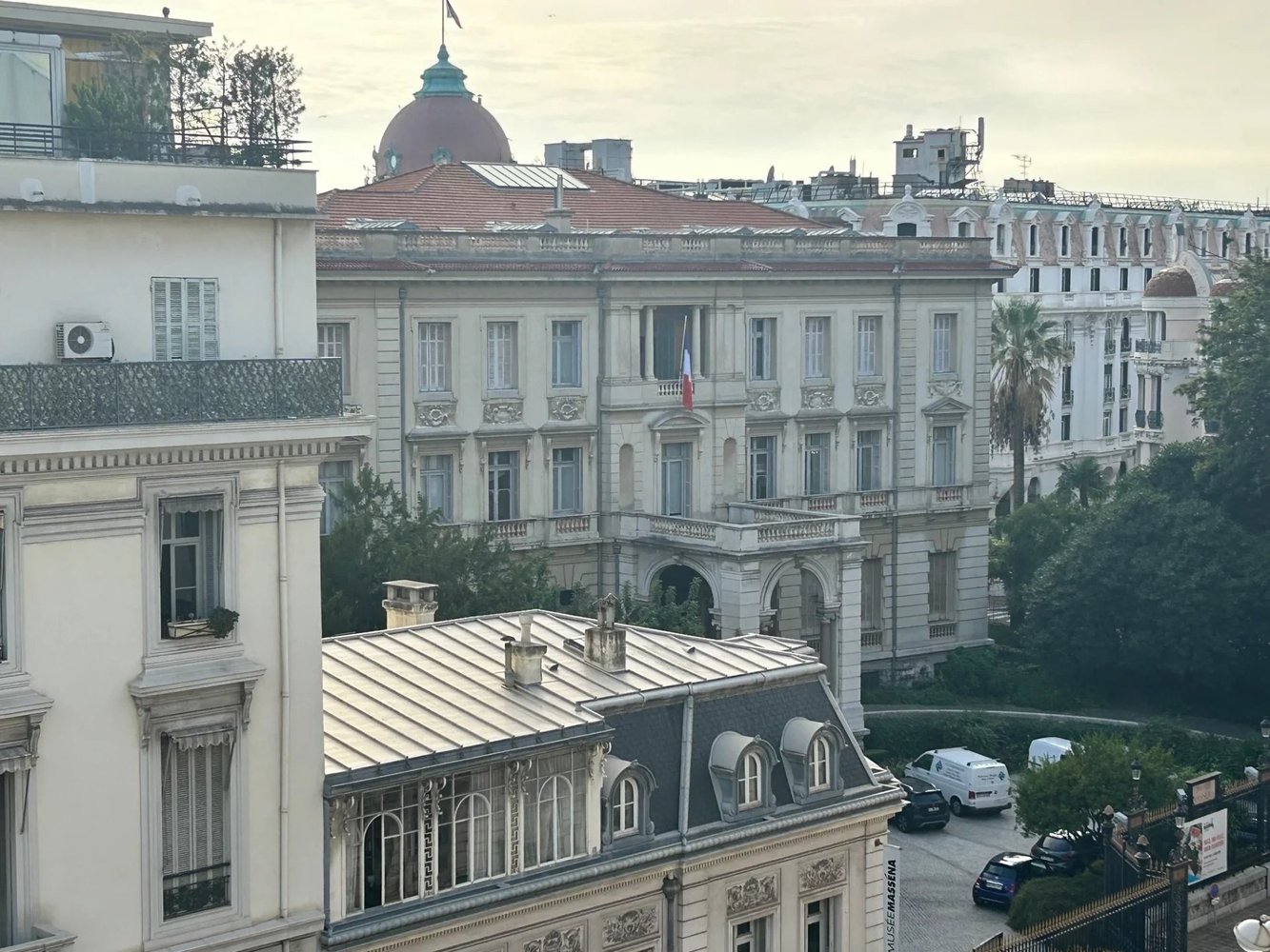 Property photo in Carre d'Or