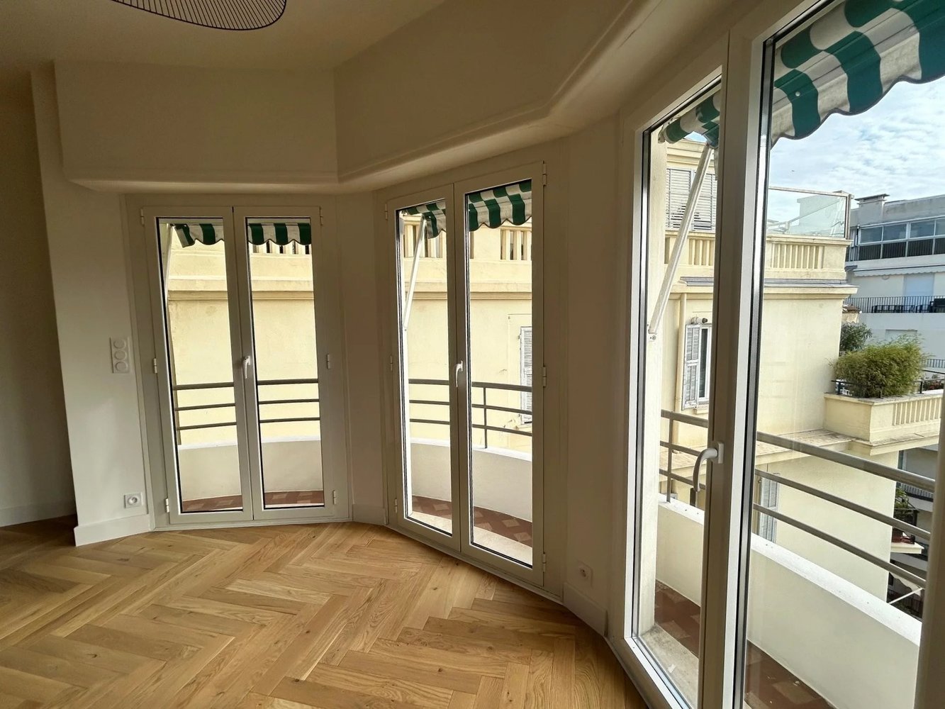 Property photo in Carre d'Or