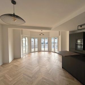 Property in Carre d'Or