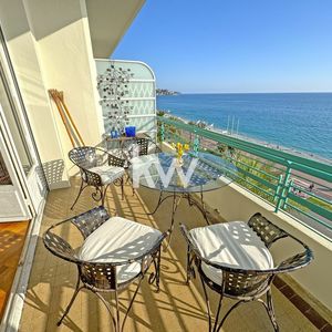 Property in Carre d'Or