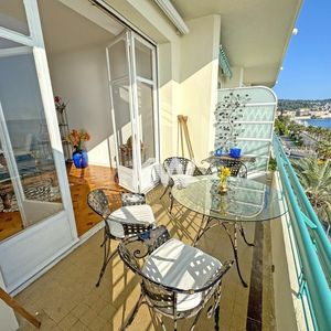 Property in Carre d'Or