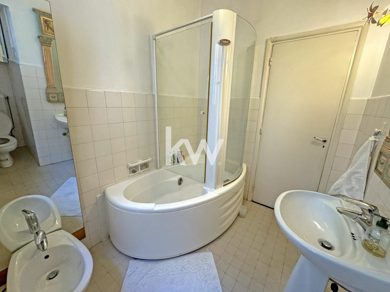 Property photo in Carre d'Or