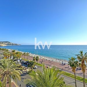 Property in Carre d'Or