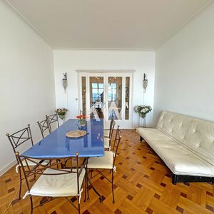 Property in Carre d'Or