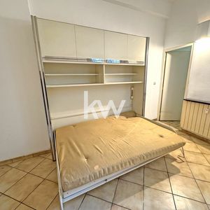 Property in Carre d'Or