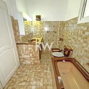 Property in Carre d'Or