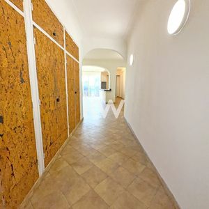 Property in Carre d'Or