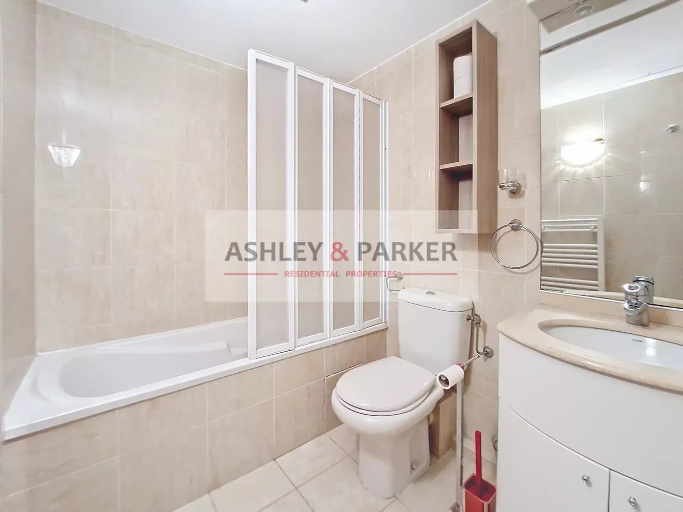 Property photo in Carre d'Or