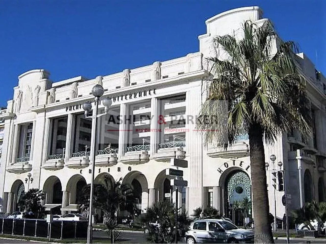 Property photo in Carre d'Or