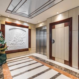 Property in Carre d'Or