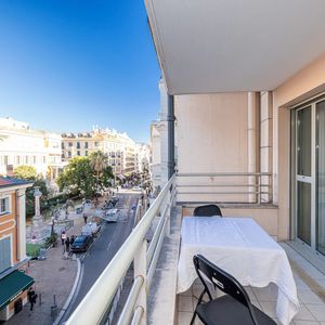 Property in Carre d'Or