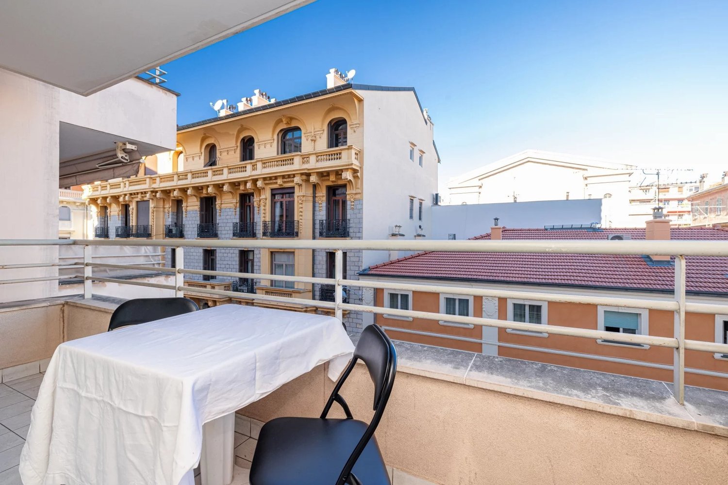 Property photo in Carre d'Or