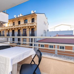 Property in Carre d'Or