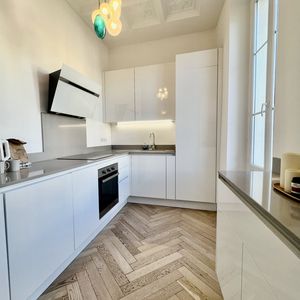 Property in Carre d'Or