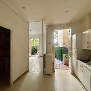 Property in Carre d'Or