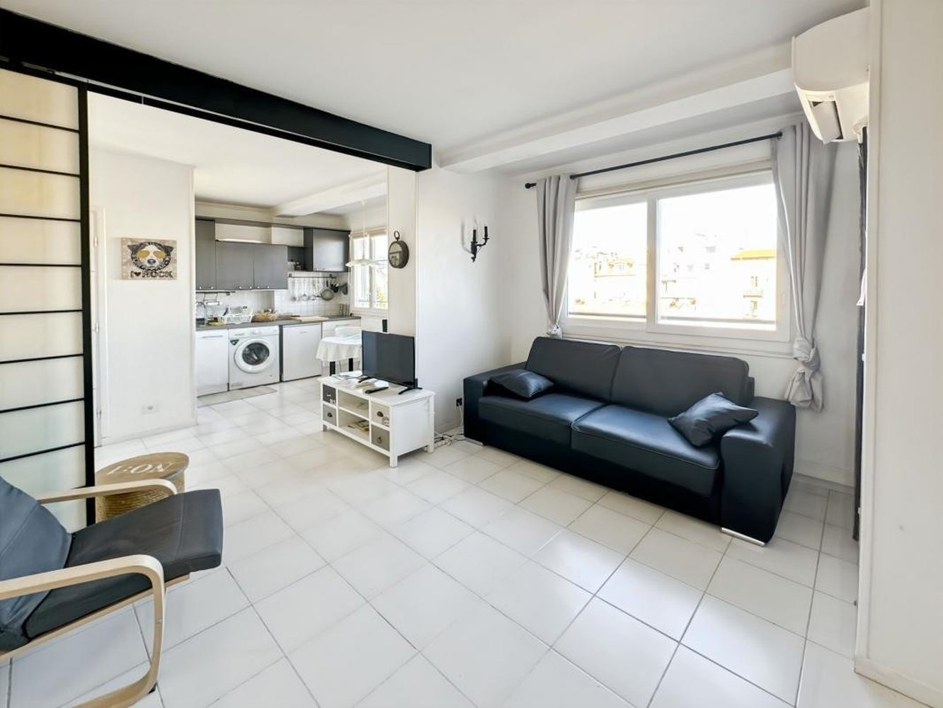 Property photo in Carre d'Or