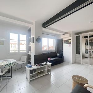 Property in Carre d'Or