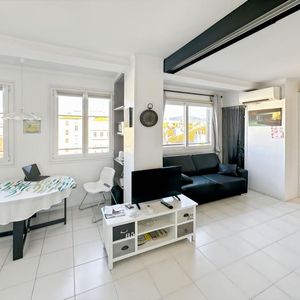 Property in Carre d'Or