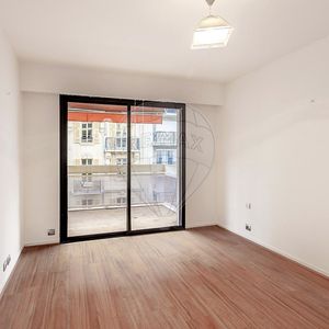 Property in Carre d'Or