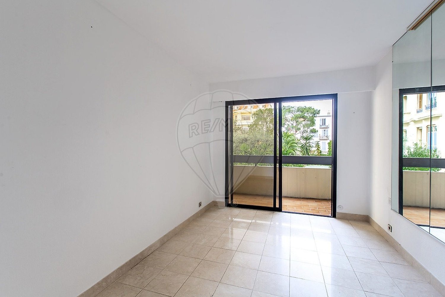 Property photo in Carre d'Or