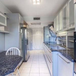 Property in Carre d'Or