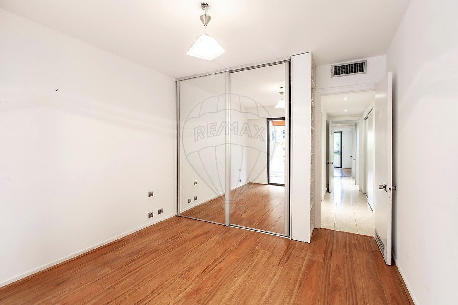 Property photo in Carre d'Or