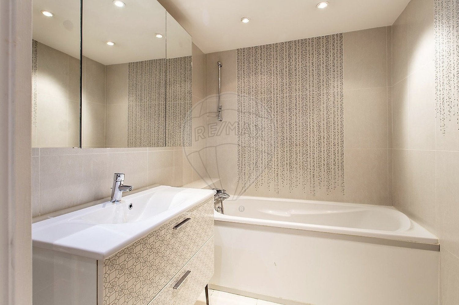 Property photo in Carre d'Or