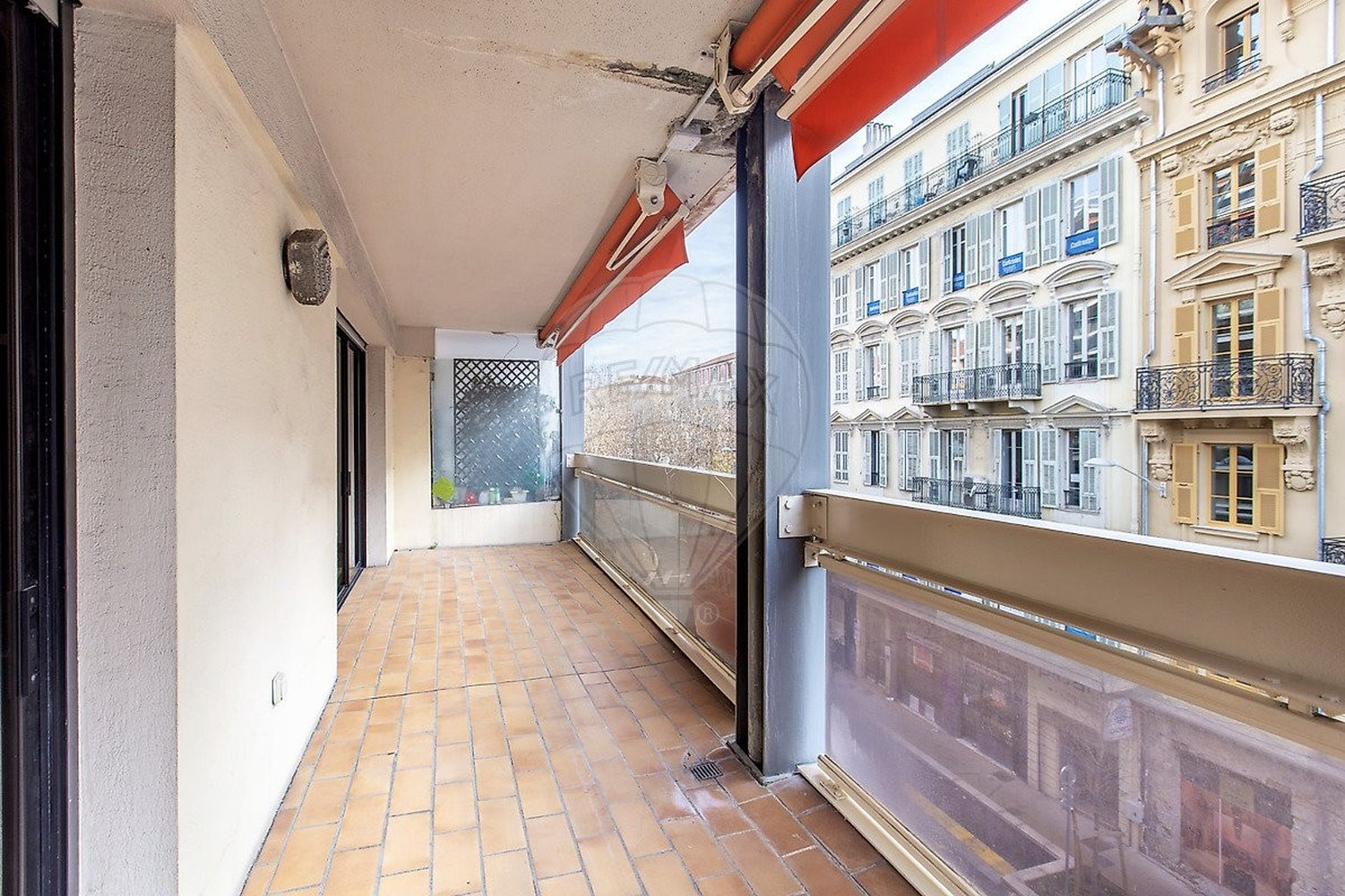 Property photo in Carre d'Or