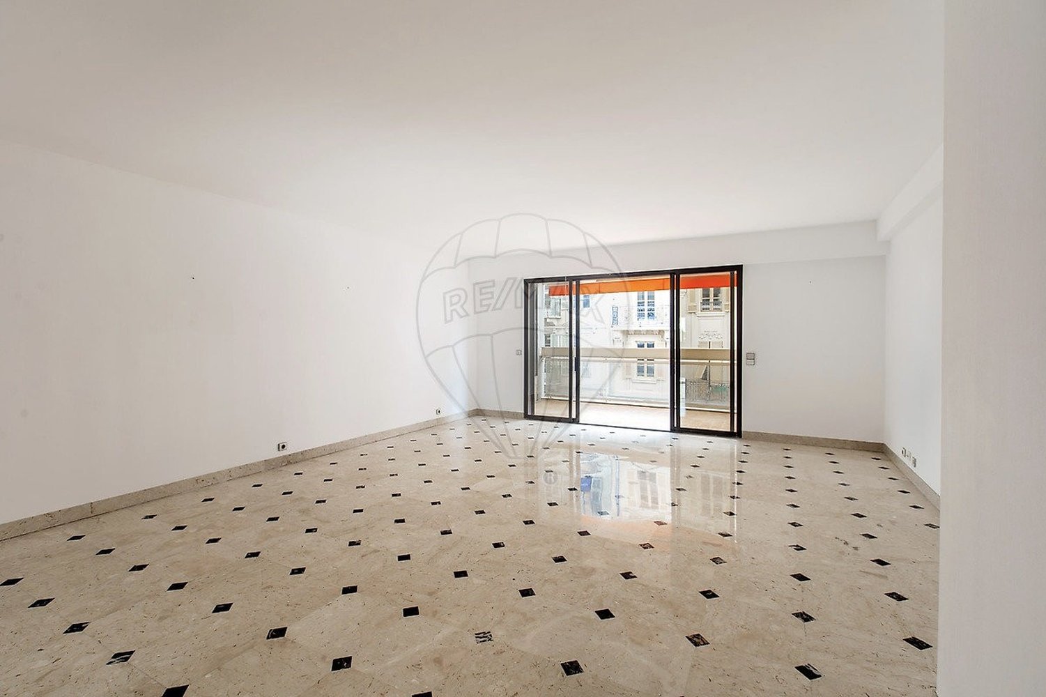 Property photo in Carre d'Or