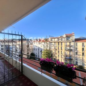 Property in Carre d'Or