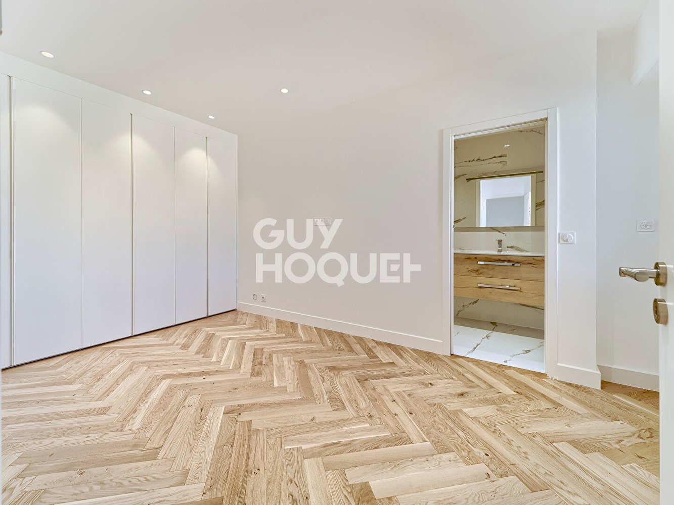 Property photo in Carre d'Or