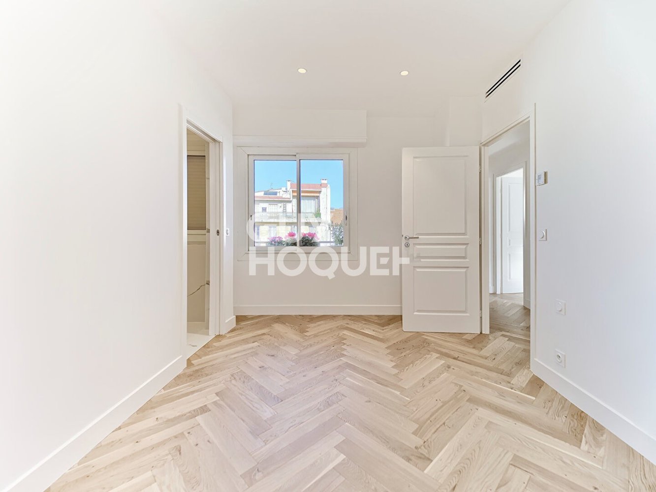 Property photo in Carre d'Or