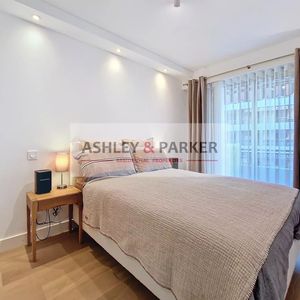 Property in Carre d'Or