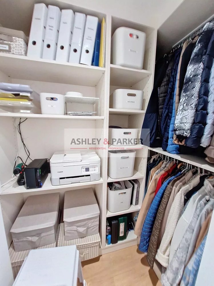 Property photo in Carre d'Or