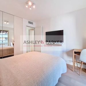 Property in Carre d'Or