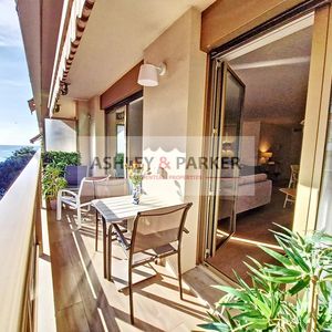 Property in Carre d'Or