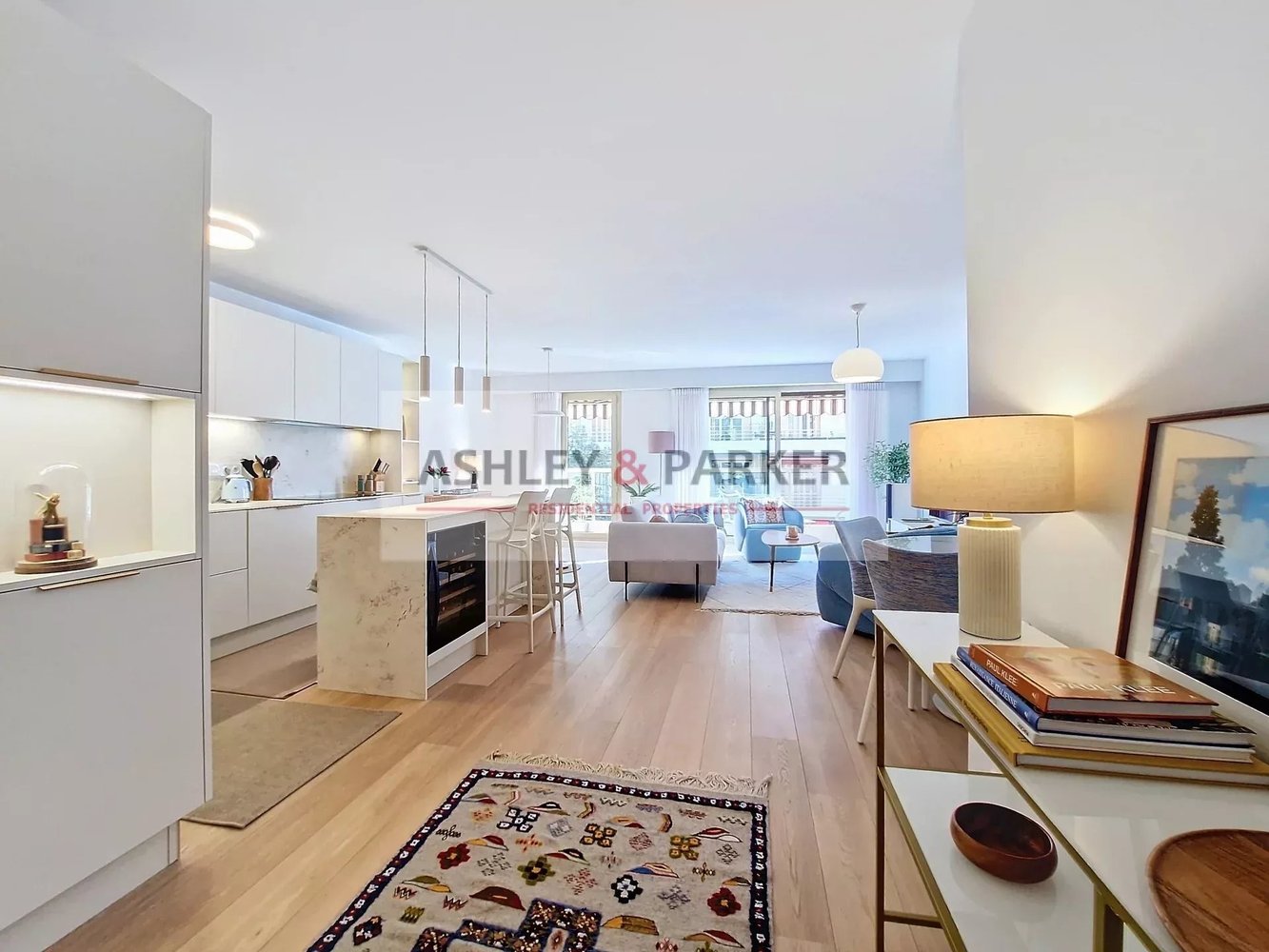 Property photo in Carre d'Or