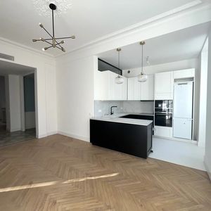 Property in Carre d'Or