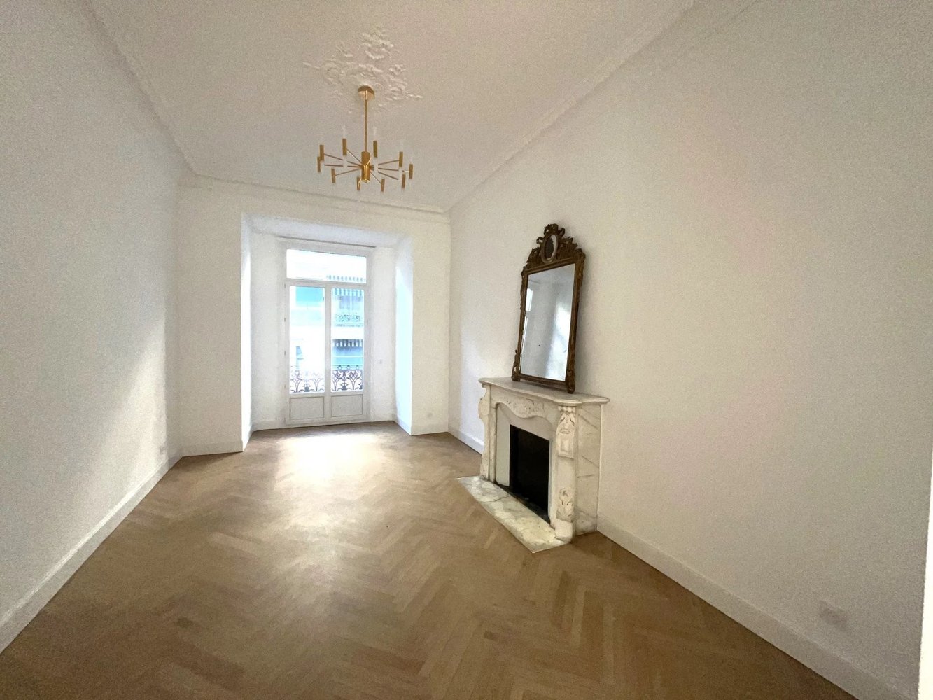 Property photo in Carre d'Or