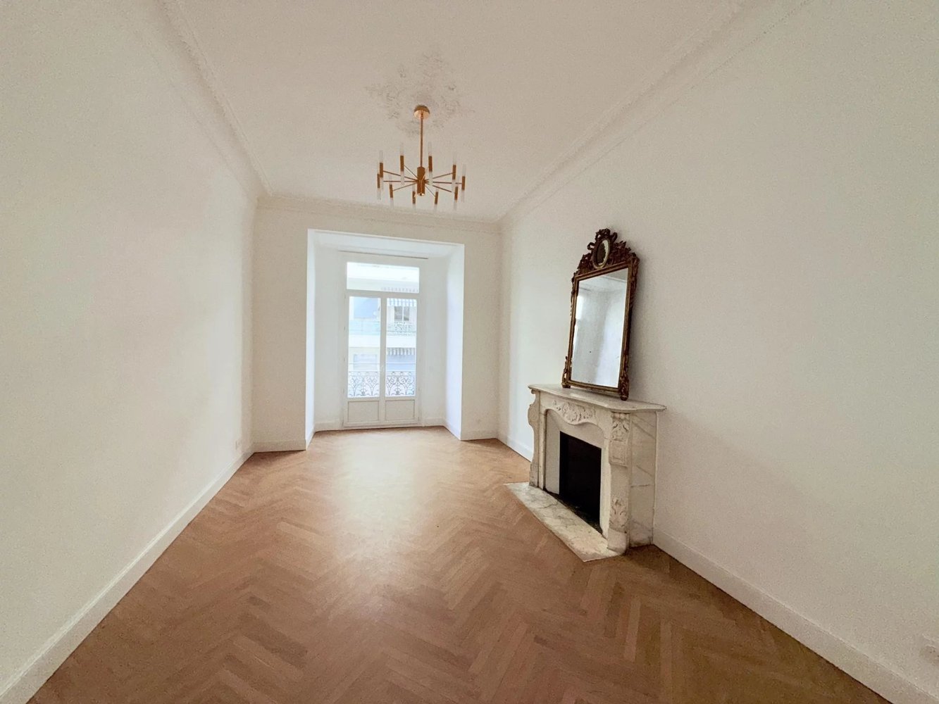 Property photo in Carre d'Or