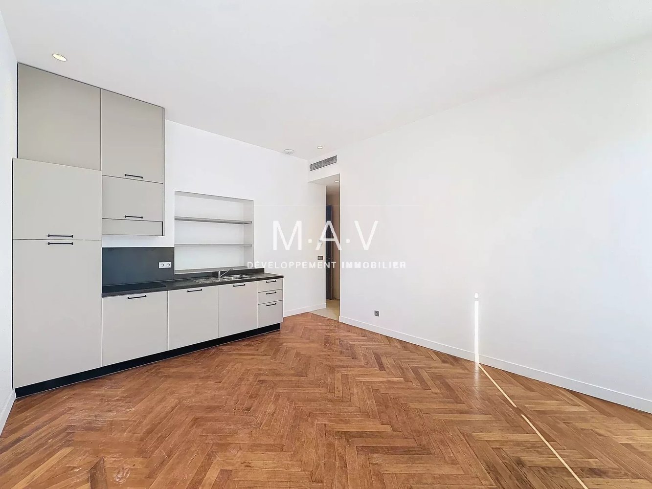 Property photo in Carre d'Or