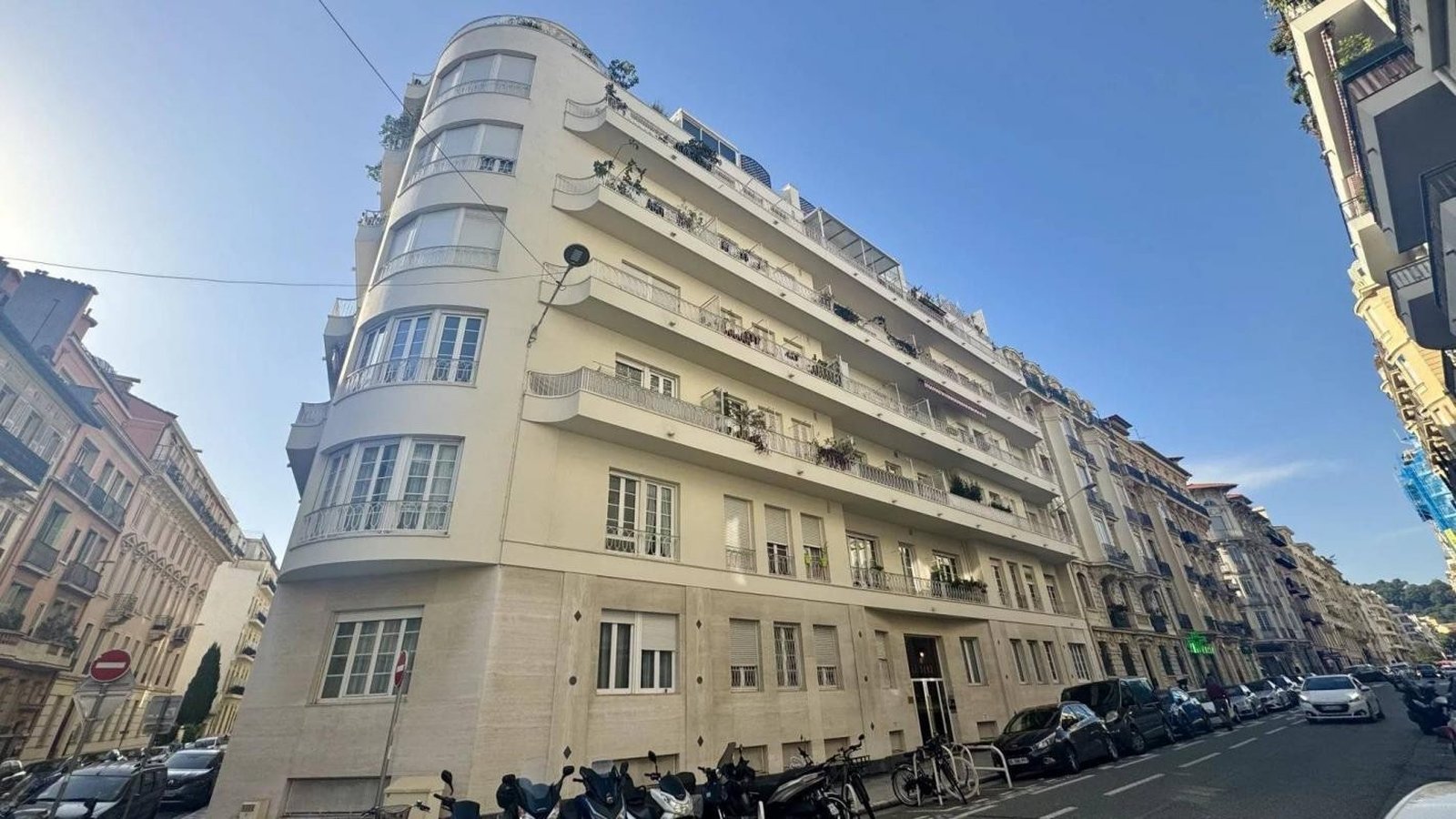 Property photo in Carre d'Or