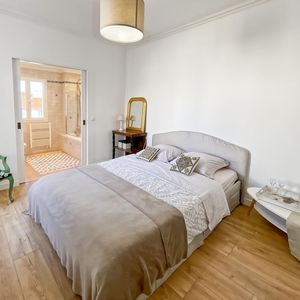 Property in Carre d'Or