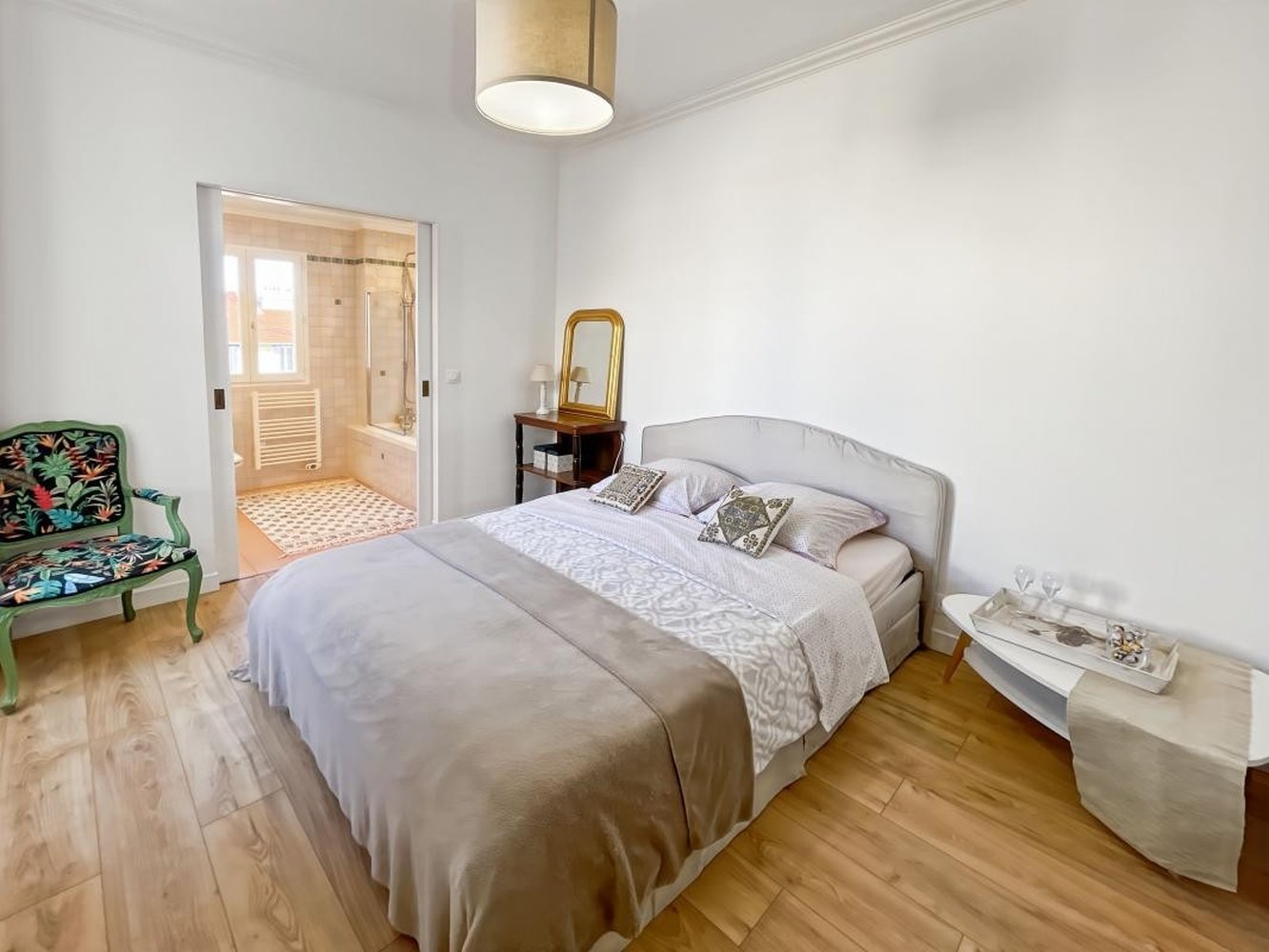 Property photo in Carre d'Or