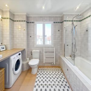 Property in Carre d'Or