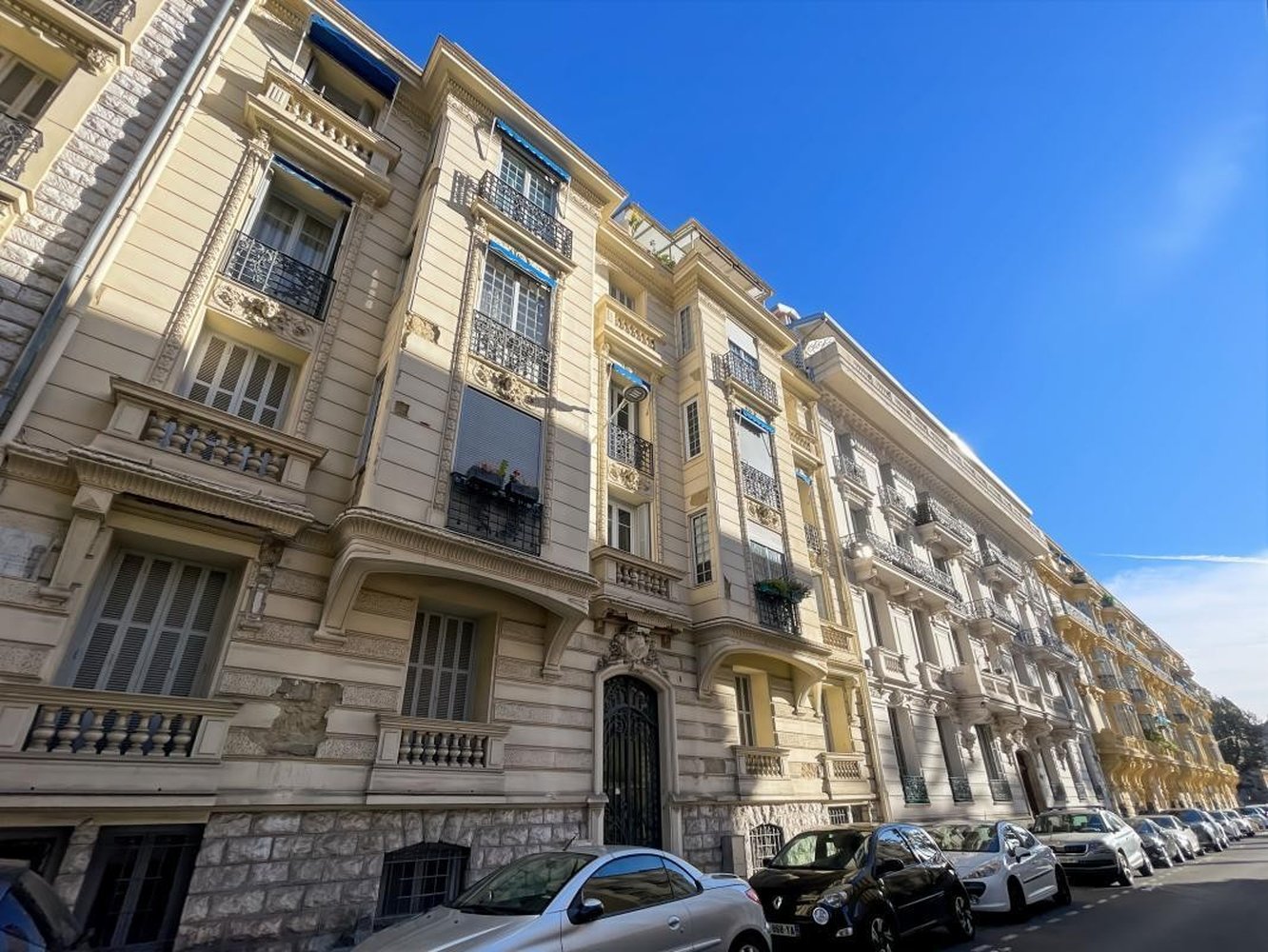 Property photo in Carre d'Or